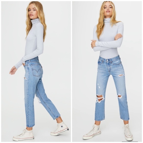 LEVI’S Wedgie Straight Ripped Distressed Jeans in Light Washed Button - Picture 2 of 11